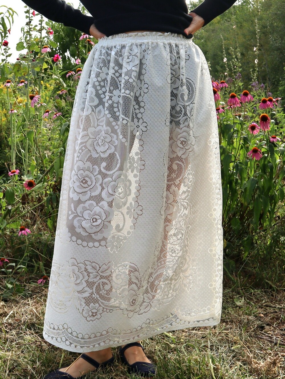 Upcycled Lace White Maxi Skirt Vintage Floral L • XL